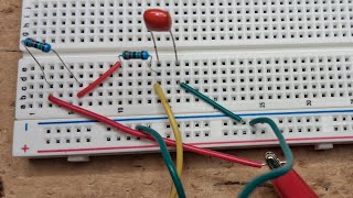 World's easiest square wave to triangle wave converter