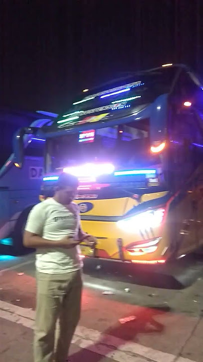 suasana mudik di hari raya idul fitri, tahun 1444 hijriah. sangat mengharukan sekali sampai nangis