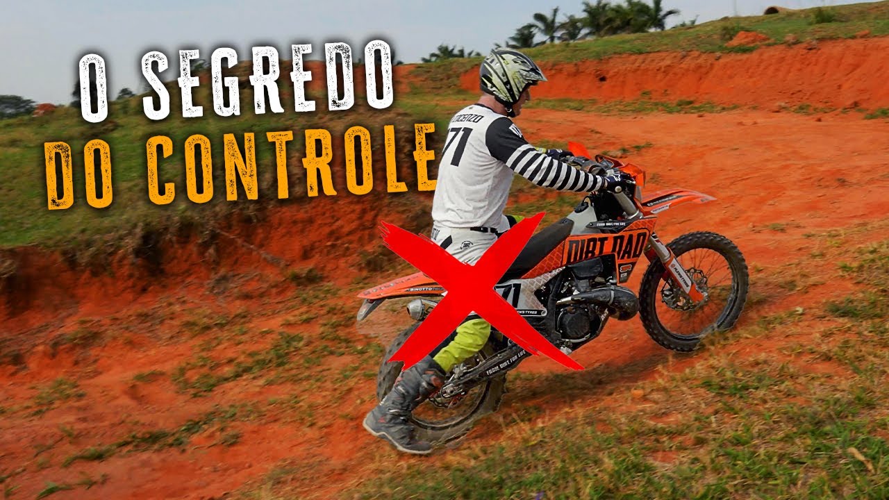 Como apoiar o pé na moto da forma certa | NA TRILHA | DICA DE PILOTAGEM