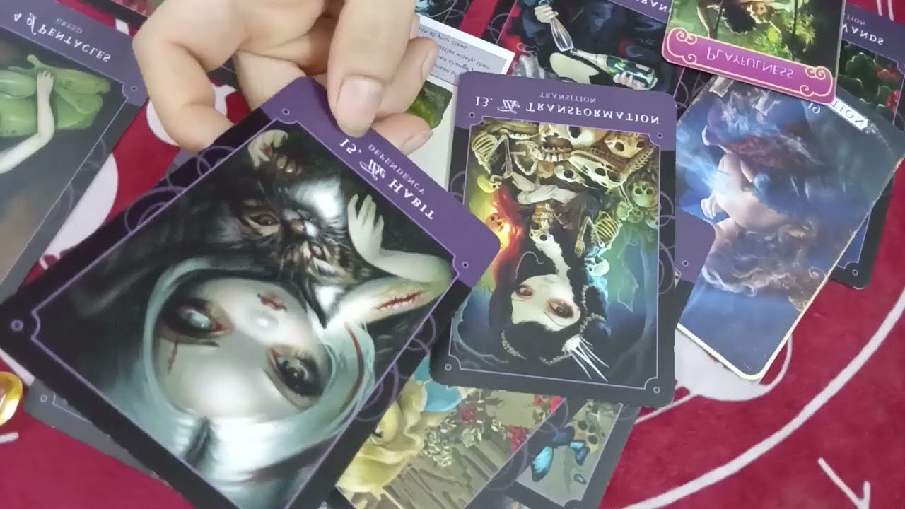 اختر كارت حط شخص في بالك بيكلم مين عنك وبيقوله ايه مواضيع جانبيه وخفايا جديده 