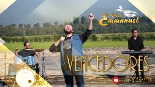 Video thumbnail of "Grupo Emmanuel- Vencedores- Música Católica"