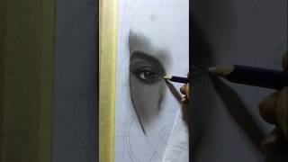Comment réussir un portrait hyper réaliste ✍️. #shorts