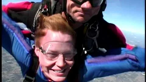 Extreme skydive video casey gifford