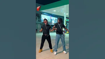 Titom & Yuppe - Tshwala Bam Official Dance Video By Calvinperbi & Theboyperbi