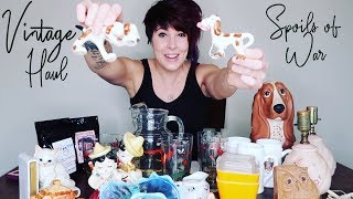 Vintage Thrift Haul | Spoils of War | Atlas Pitcher Set, Pyrex, Bookends Vintage Thrift Haul | Spoils of War | Atlas Pitcher Set, Pyrex, Bookends
