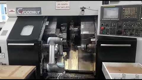 Universal robots machine tending