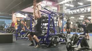 Red5 Performance - Lat Pull Down Machine