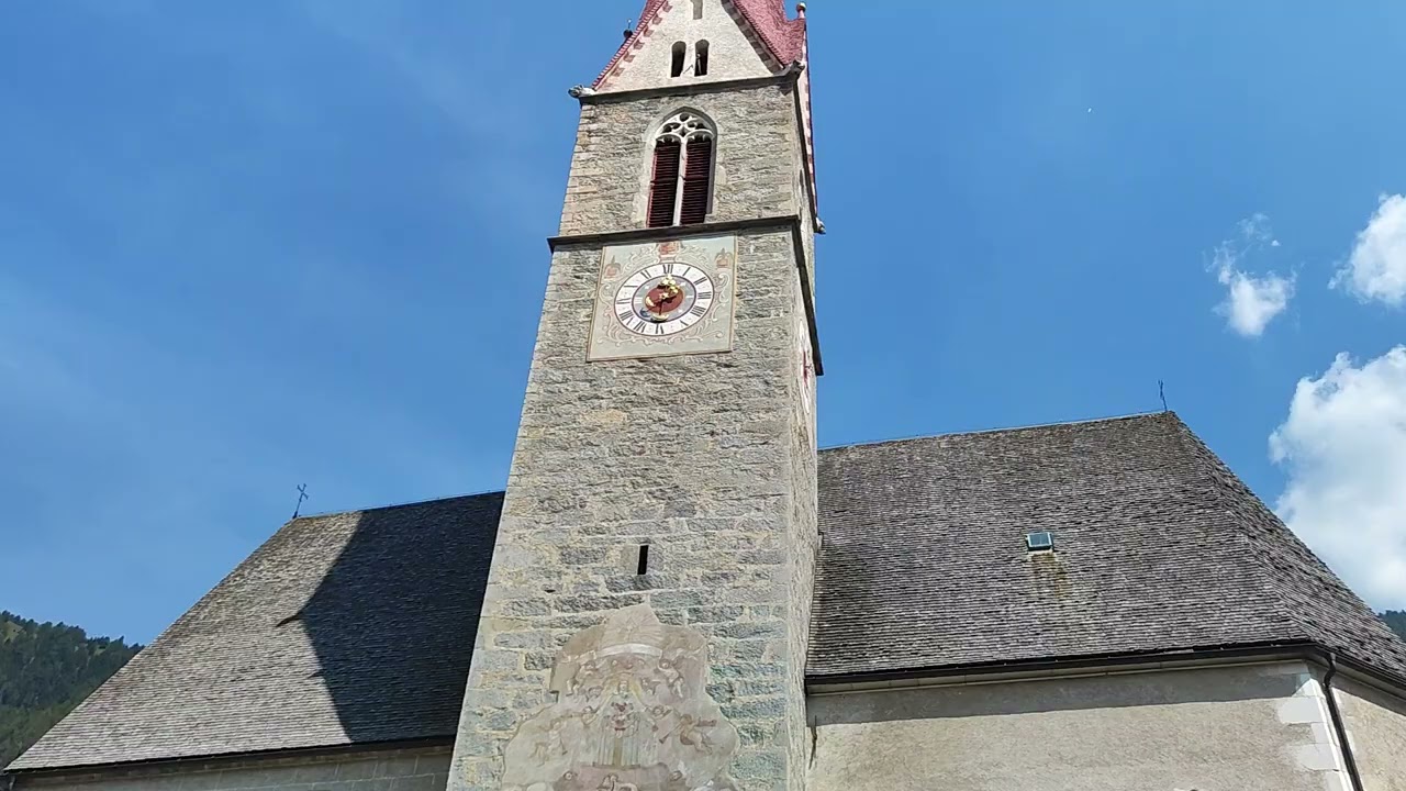Freienfeld (I), Pfarr- und Wallfahrtskirche Mariä Himmelfahrt in Trens, Mittagsangelus und Schiedum