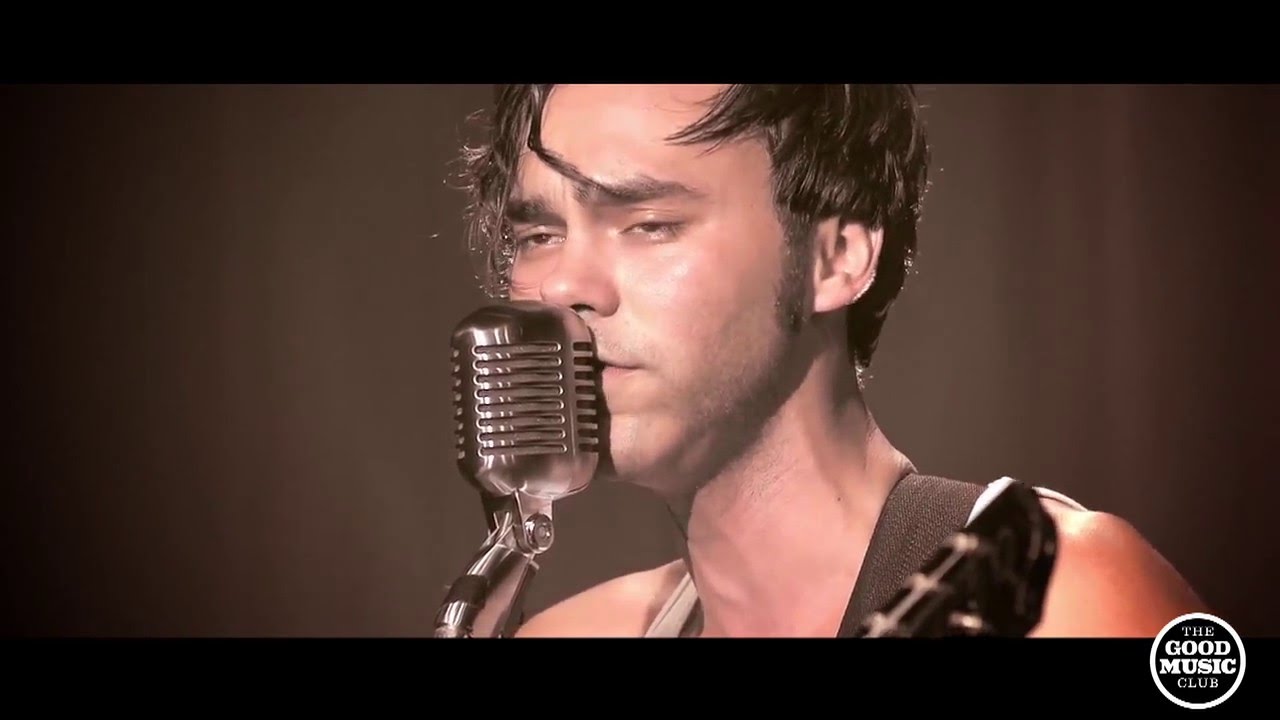 SHAKEY GRAVES - Unlucky Skin LIVE at The Good Music Club