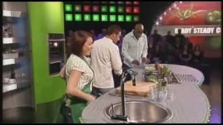 Ready Steady Cook (25 October 2007)  Lisa Scott Lee Johnny Shentall   p.1