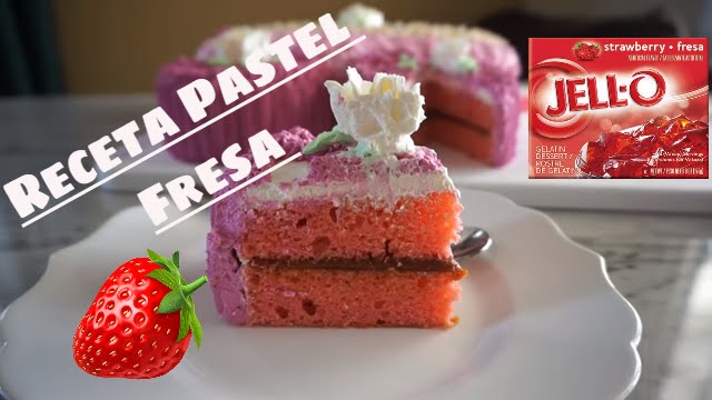 Pastel Con Gelatina De Fresa Facil!