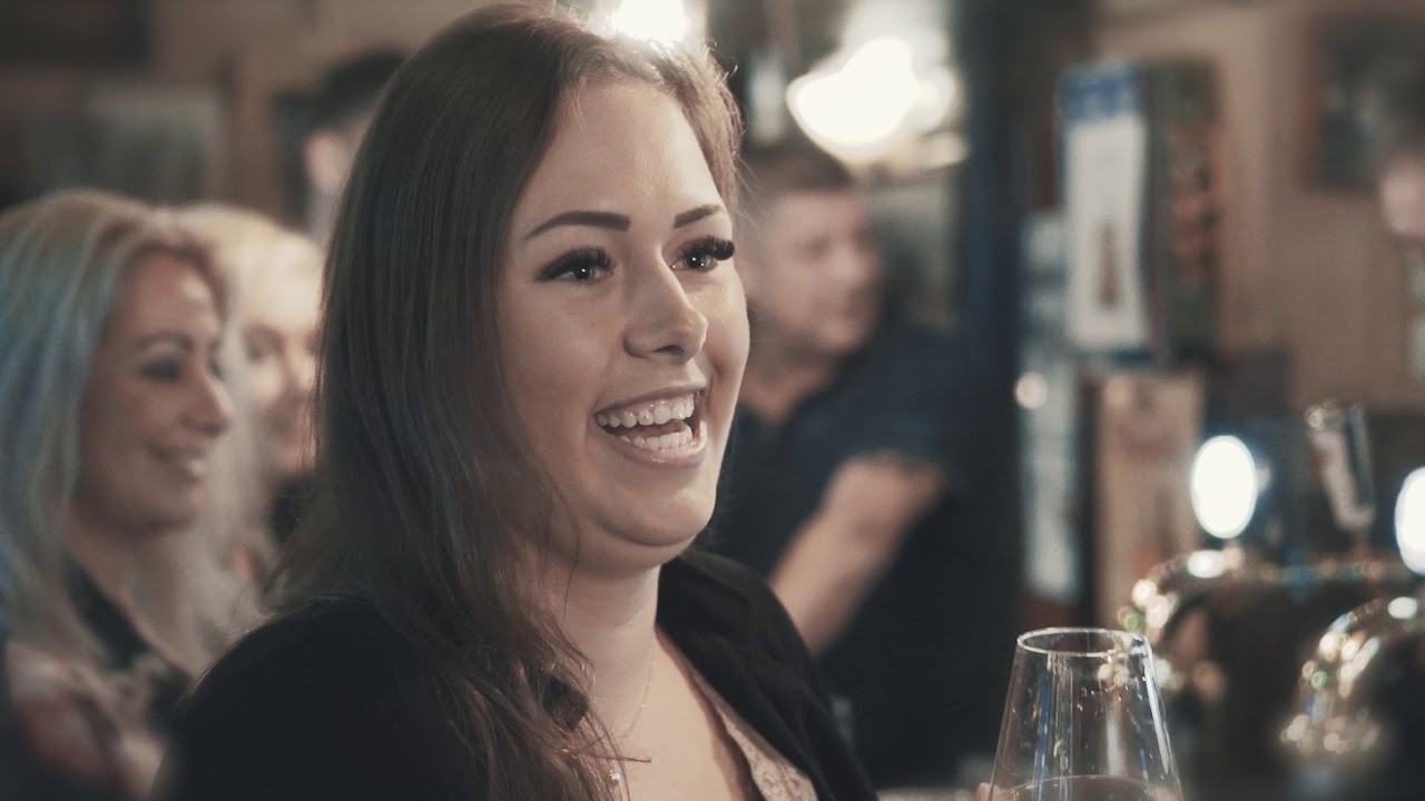 Gio van Veen Ik weet niet eens meer hoe je heette (Officiële Videoclip) YouTube