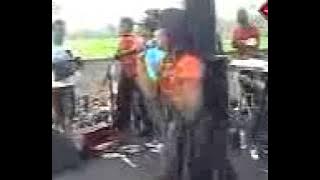 OM SERA  LUMPUHKAN INGATANKU RUMANIA Sera live Ndayu park 2014 www.musikkoplosera.blogspot.com