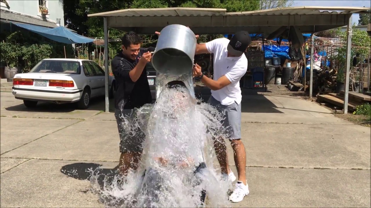 EPIC FIFA ICE BUCKET CHALLENGE!!!