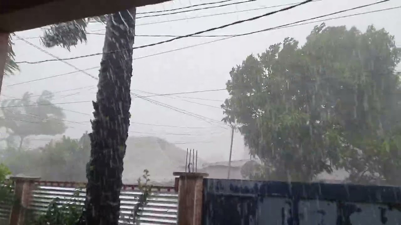 Chuva na Guiné-Bissau / África / Curiosidade