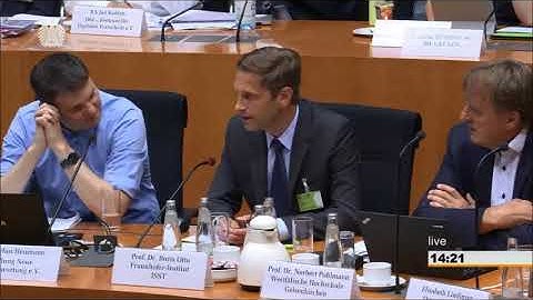 Prof. Dr. Boris Otto as AI expert at the Enquete Commission of the German Bundestag