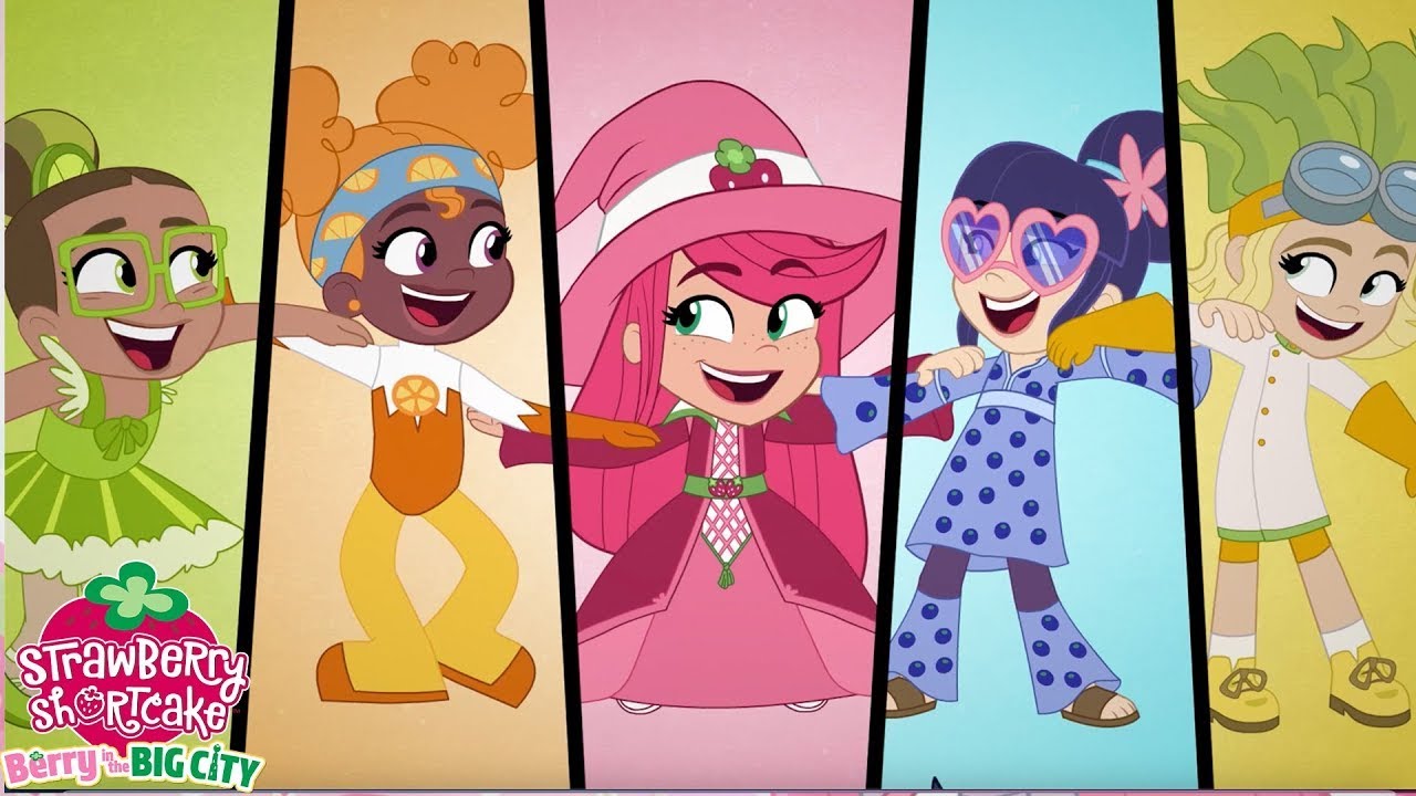 The Spooky Costume Party! Strawberry Shortcake Cartoons for Kids