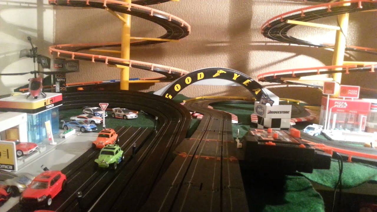 Aurora afx racing, Ferrari v Porsche