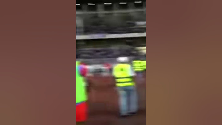 اعتداء الجماهير كونغو الديمقراطية على لاعبين المنتخب المغربي