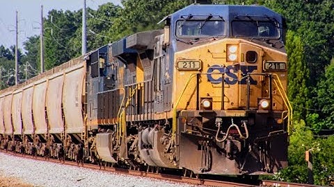 CSX 211 w/ Awesome K5LA leads CSX G436-20 in Clarkston, GA.