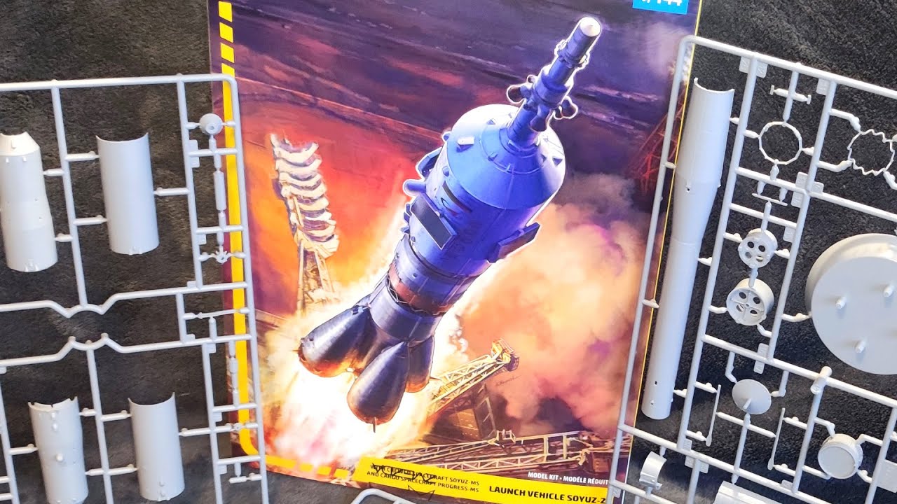 Kit Maquette ZVEZDA 1:144 - Véhicule De Lancement Soyuz-2 (ZS7500) - Neuf