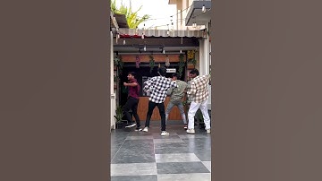 Thumbnail of Yaar indha saalai oram❤#vijay #lovesong #famousshorts #thalaiva #ytshortsindia #ytshorts #dance #fyp