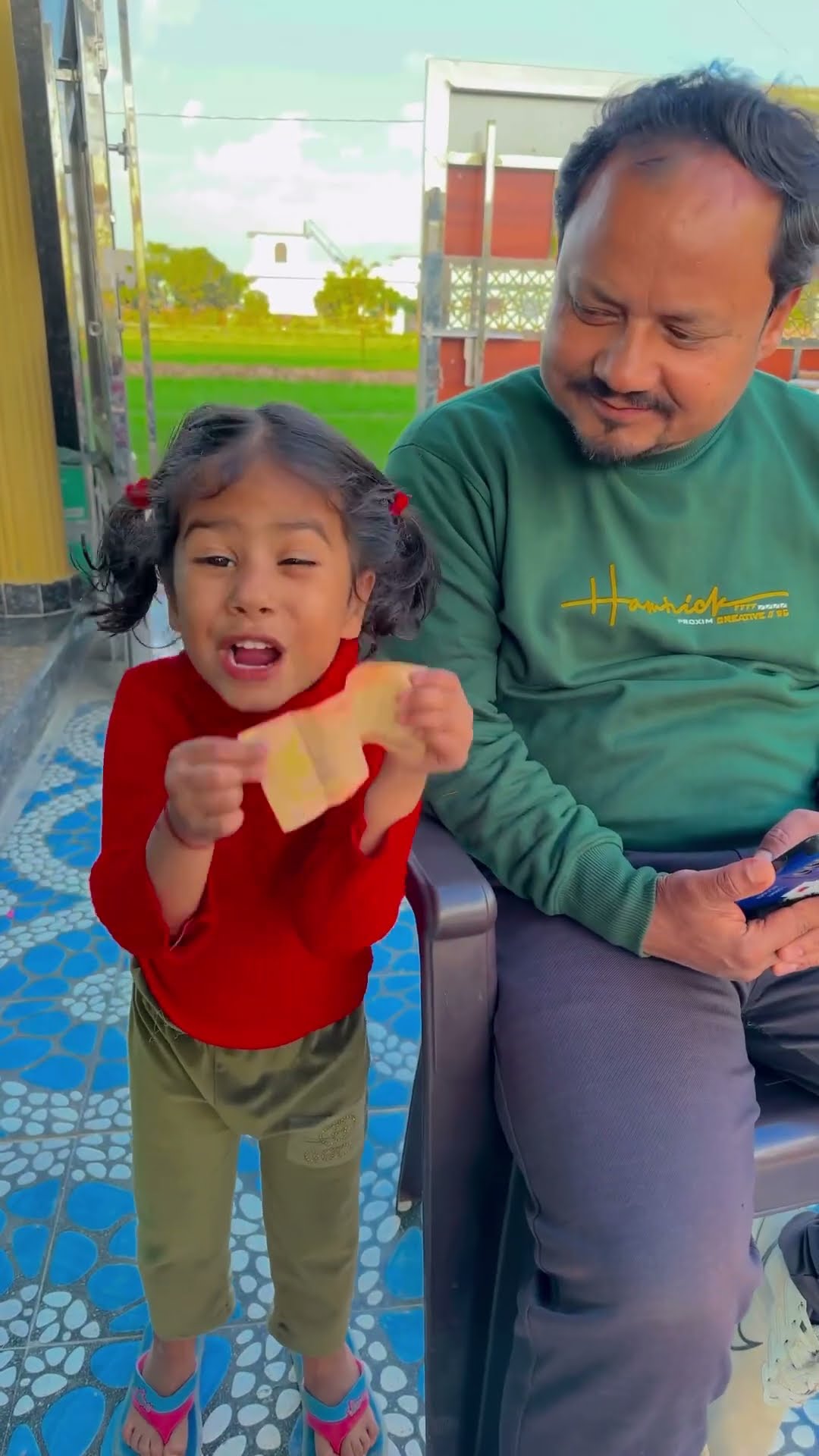 Mummy Ki Roti Gol Gol ?? #shorts #comedy #funny #cutebaby #ytshorts