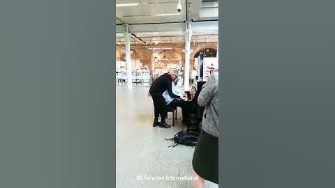 #brendankavanagh Playing the Piano St.Pancras Station #musicvideo #london #piano #shorts