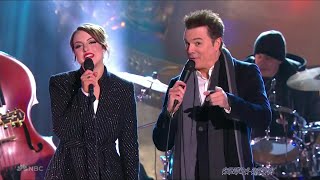 4K That Holiday Feeling - Seth MacFarlane & Liz Gillies (NBC Live)