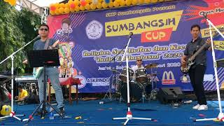 Intermezzo Band Jakarta - All Small Things (BLINK 182 Cover)