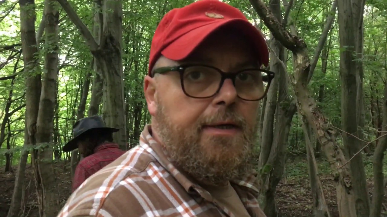 Bushcraft, budowa ula dla pszczół murarek. Light My Fire Grandpa's Grill, leśne tosty zrzuty poroża.