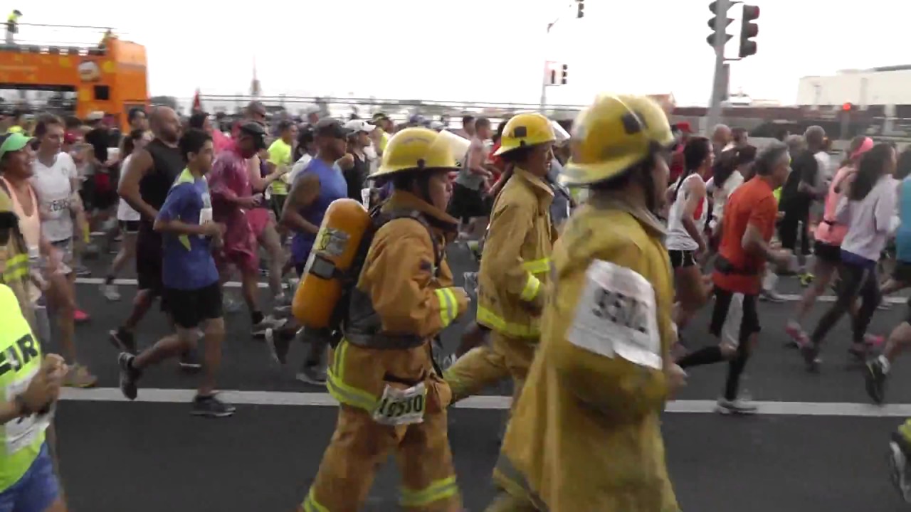 Experience the Aloha - a look back at the 2015 Great Aloha Run!