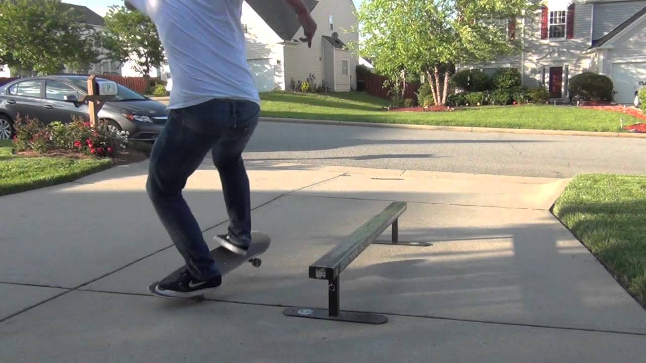 Switch Frontside 270 Lipslide!