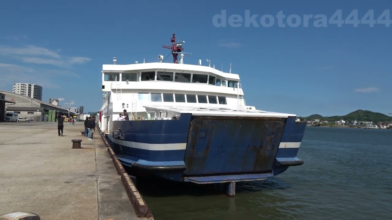 元・瀬戸内観光汽船｢フェリーひなせ｣バヌアツ共和国へ Ferry