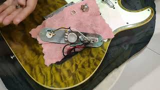 Replacing A Volume Pot - Electric Guitar DIY Repair (Audio Taper Potentiometer)