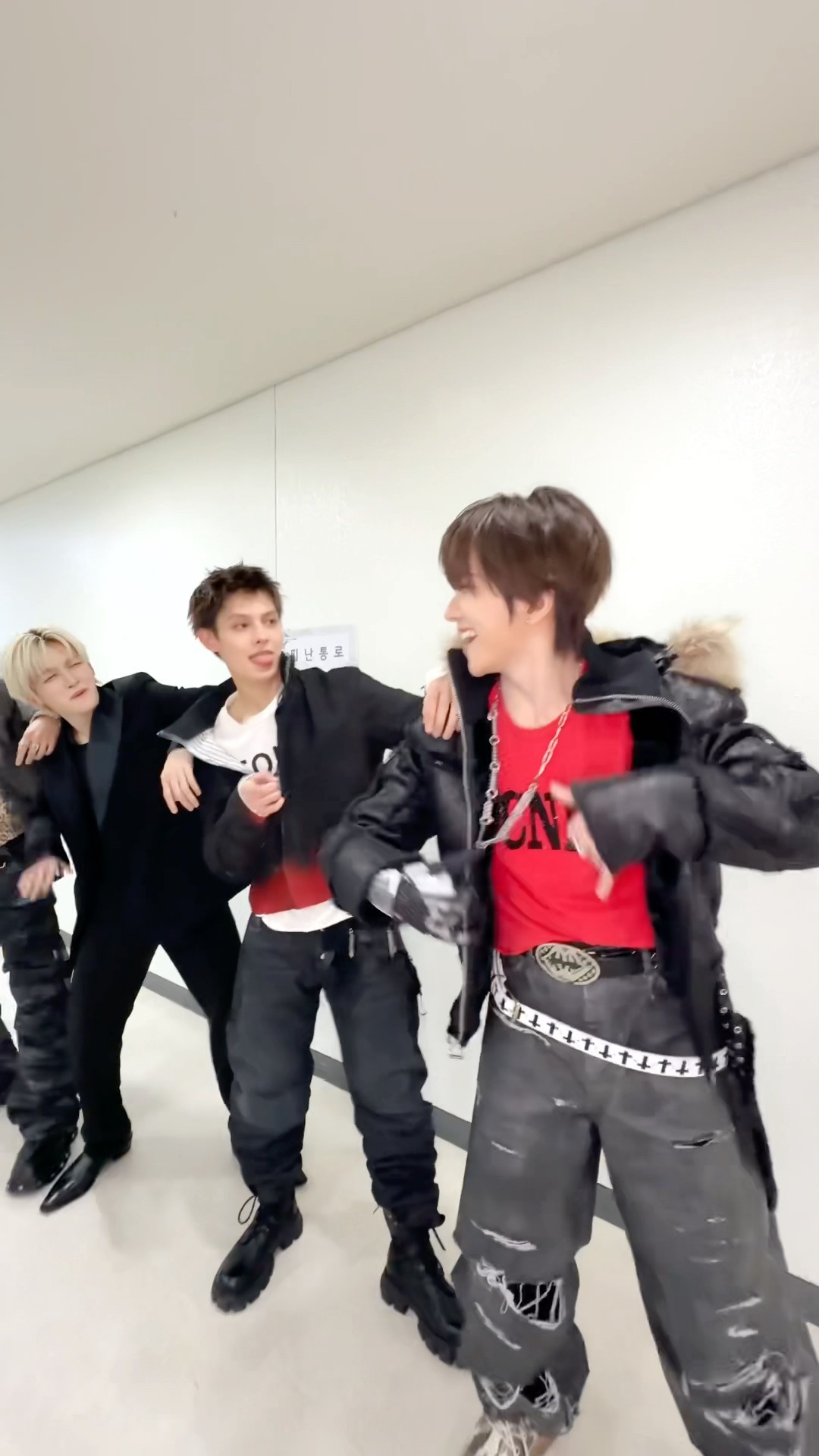 TUNEXX ツーショット　ドンギュ TUNEXX ツーショ 2ショット ドンギュ tunexx_mini1_0vx0.jpg