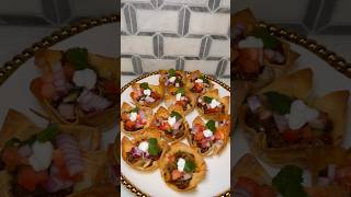 Easy Wonton Taco Cups #tacobites #appetizer #superbowl #gamedayfood #easyrecipe