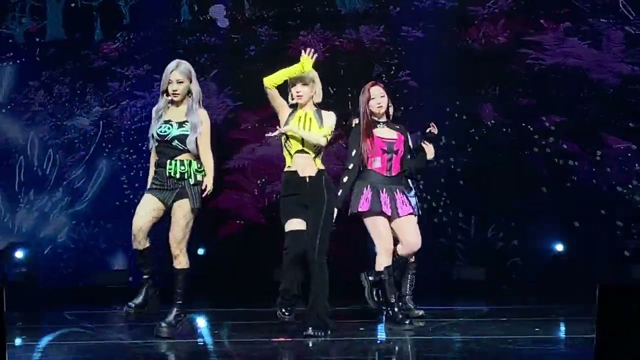 æspa (에스파) ‘Black Mamba’ in Los Angeles, YouTube Theater | SYNK Showcase