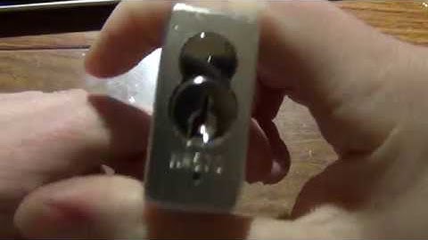 (270) Master Lock 570 Single Pin Picked