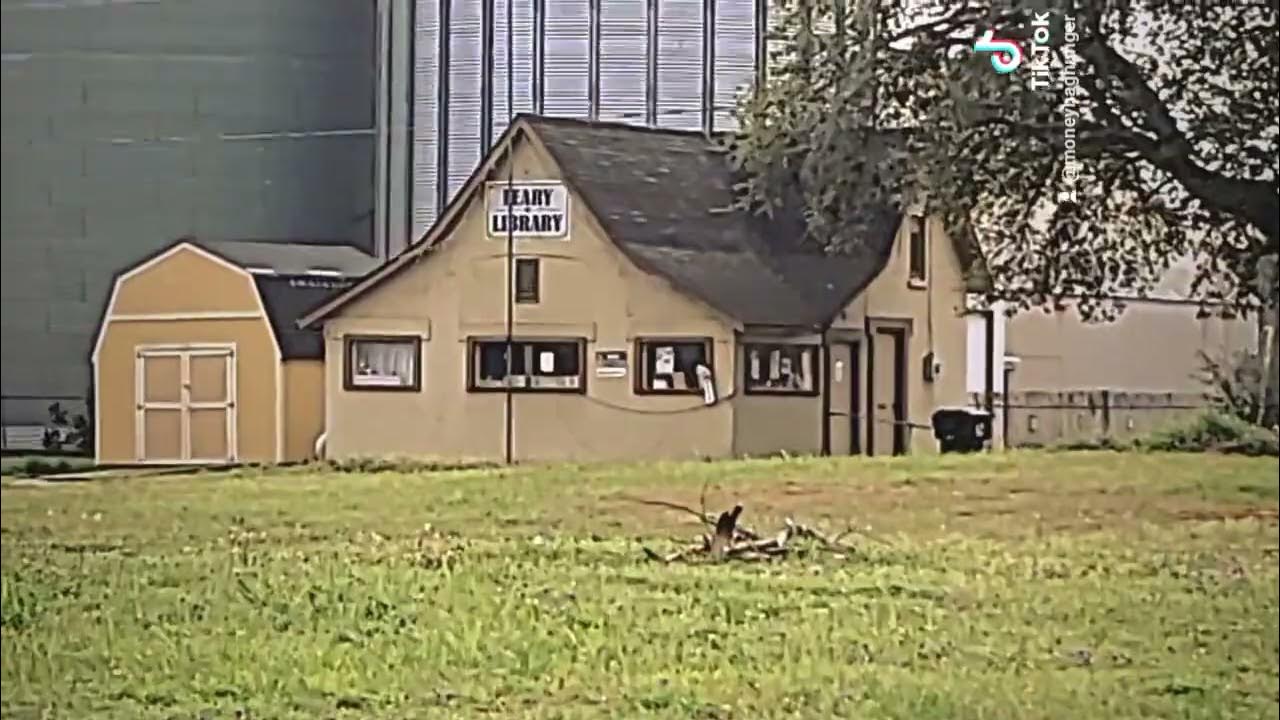 Leary, Urban exploring YouTube