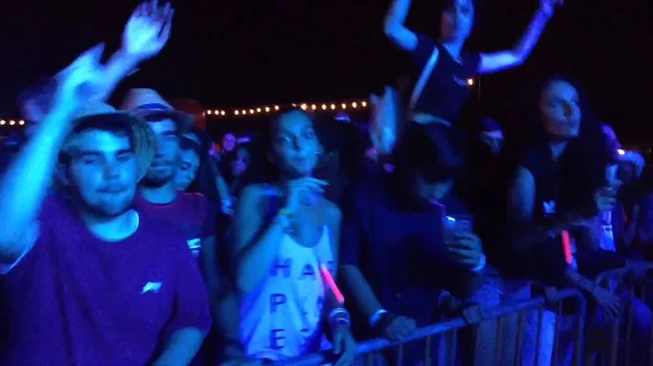 Sara Santini a dar show no Festival Bom C'm Milho