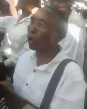Nipo katikati ya mbingu na nchi