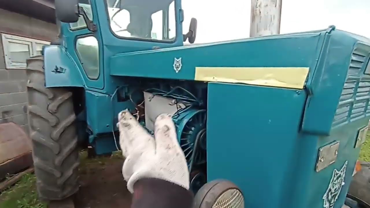 Трактор Т 40 АМ . Декомпрессор что это, педаль для чего? Генератор?