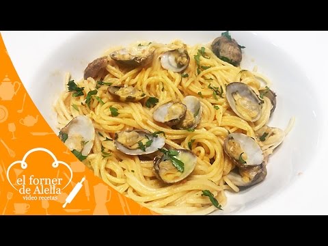 Video: Cómo Hacer Espaguetis De Almejas Con Salsa Picante De Perejil