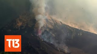 Potentes explosiones desde volcán de La Palma, España
