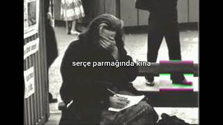 Melek Mosso - Evleniyormuş