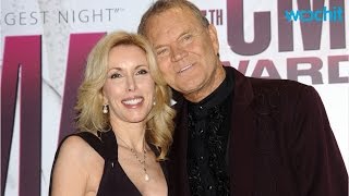 Glen Campbell Loses Speech Due to Alzheimer's Disease