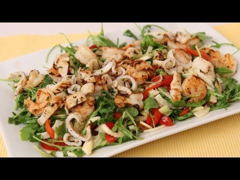 Video: Squid Salad With Shrimps - A Recipe With A Photo Step By Step