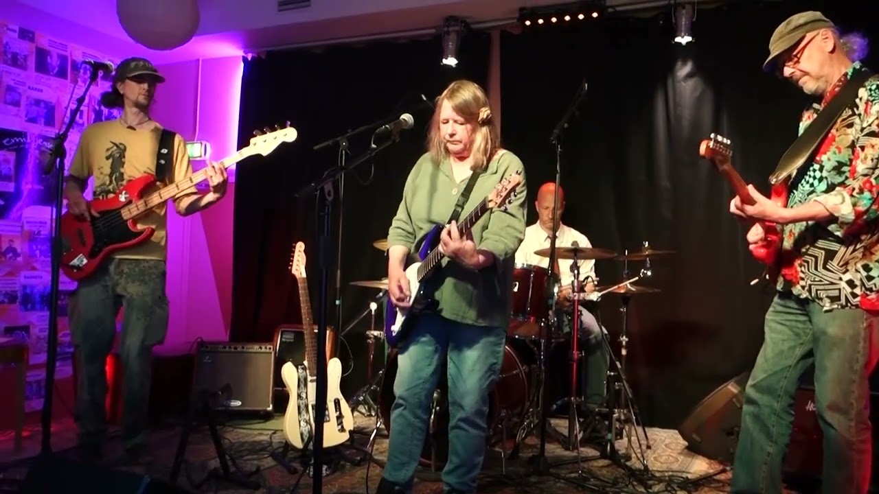 Karin Asklund - Mycket att hålla reda på