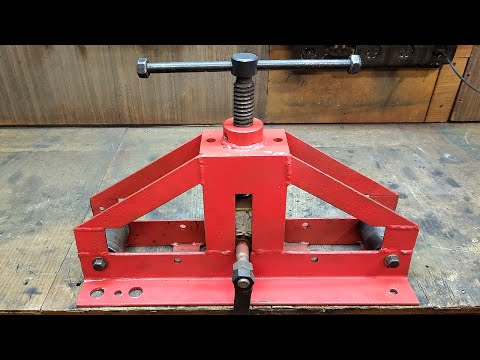 Video: Homemade pipe bender for a profile pipe with your own hands